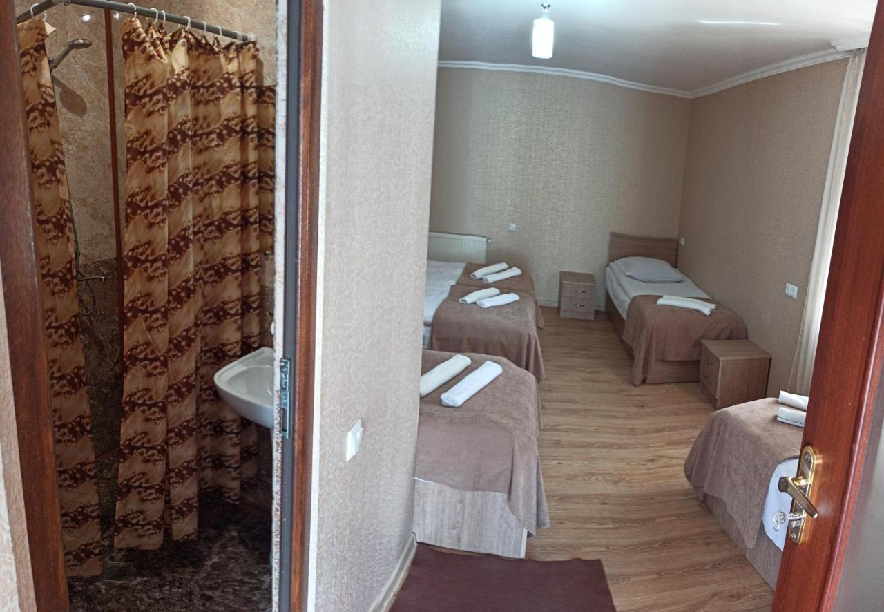 Guest House On V. Pshavela 50 Kazbegi Exterior foto