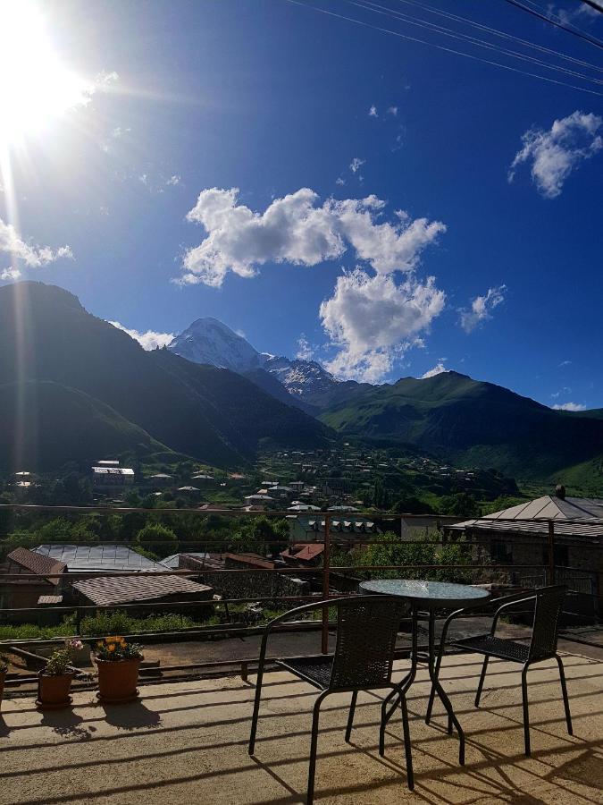 Guest House On V. Pshavela 50 Kazbegi Exterior foto