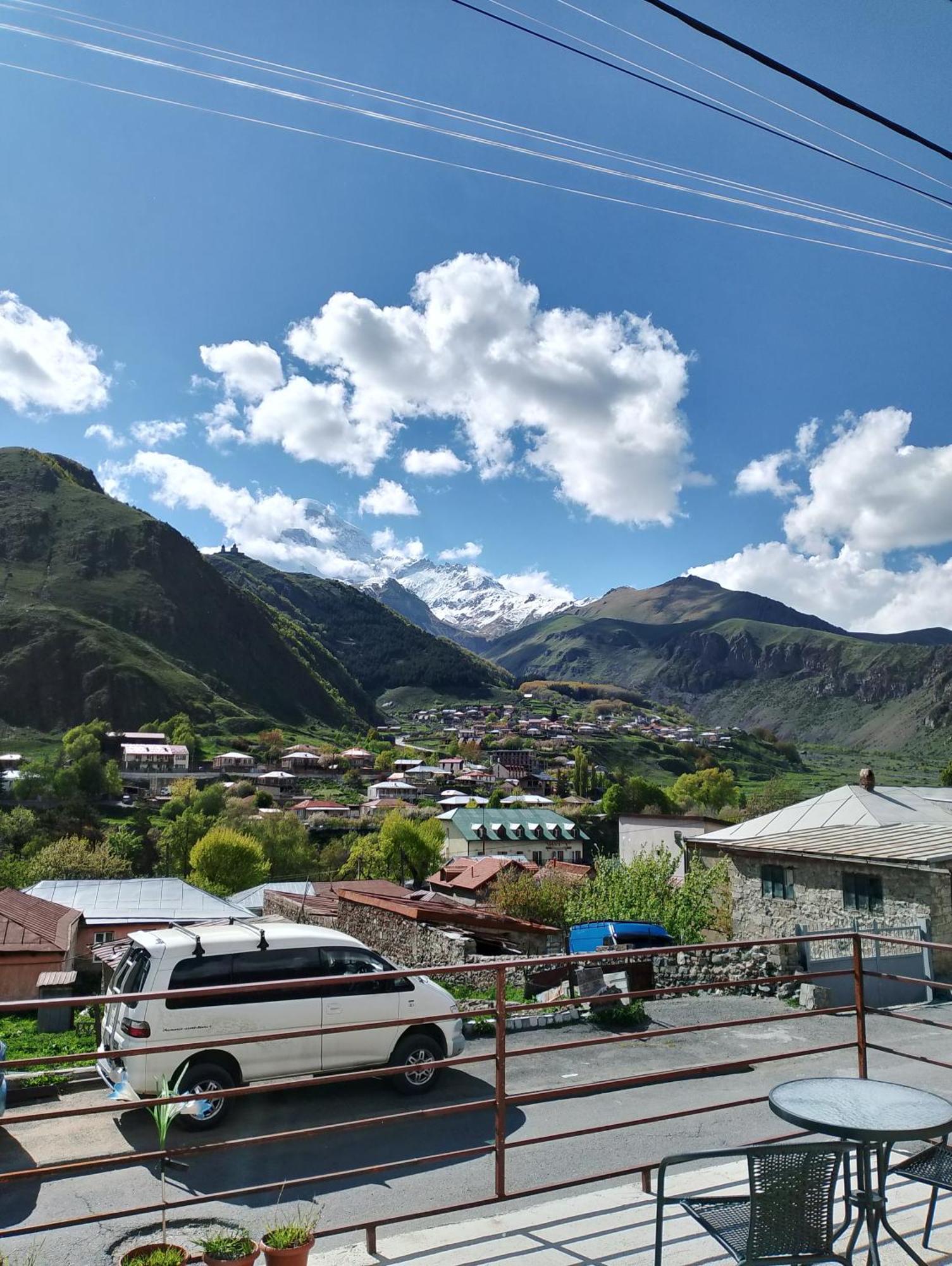 Guest House On V. Pshavela 50 Kazbegi Exterior foto